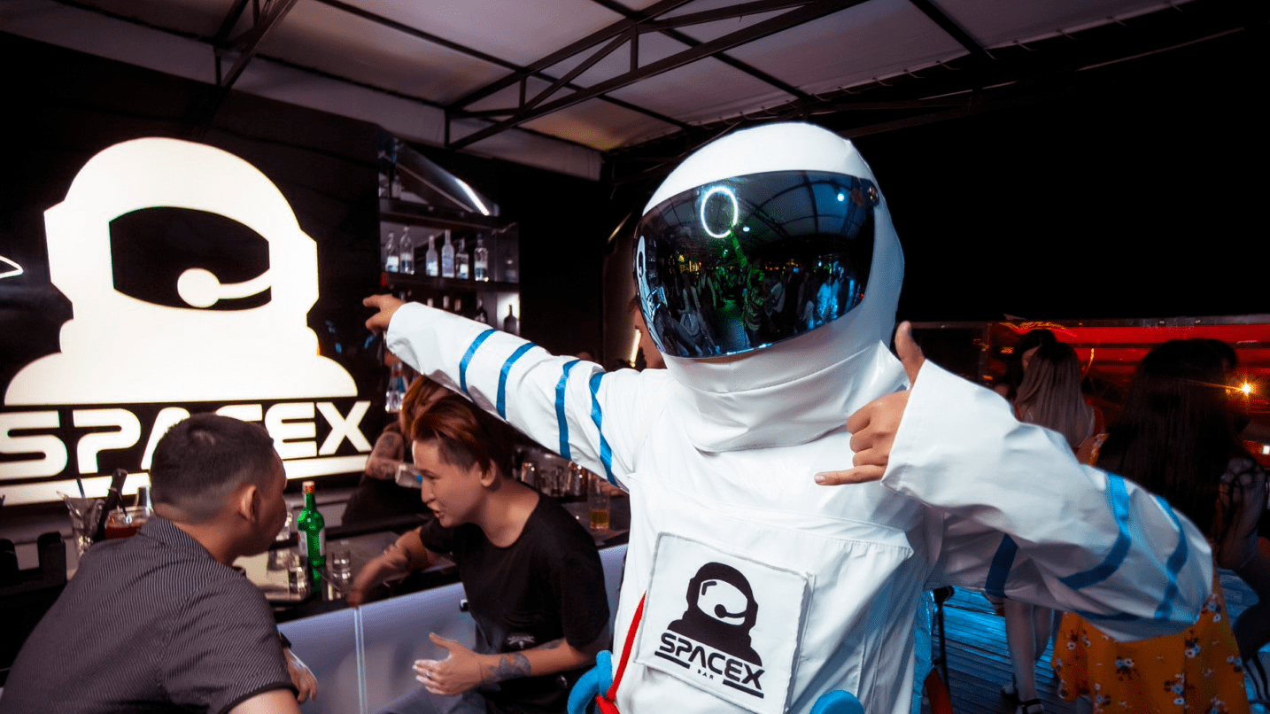 SPACEX SkyBar, Джипег Алматы